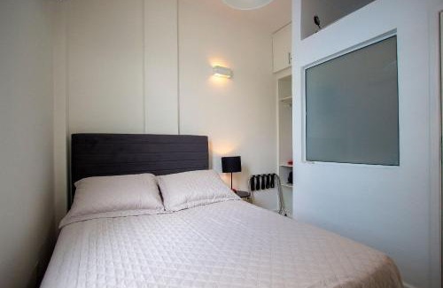 Copacabana Apartment | COPACABANA - VISTA LATERAL MAR