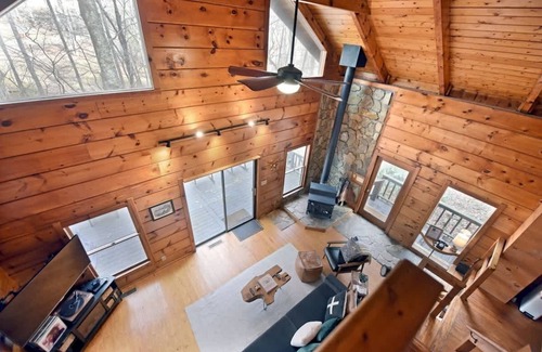 Blue Ridge Cabin | Copper Cabin - Blue Ridge, creek, pets, fire pit