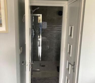 Raheen Apartment | Copper rose guest house