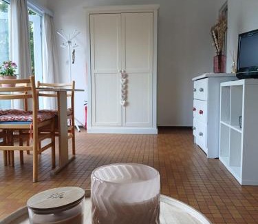 Waulsort House | Coquelicot