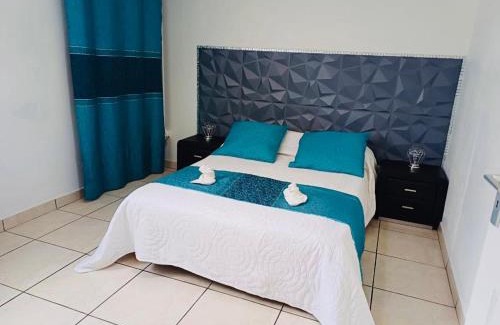 Le Lamentin Apartment | COQUET F2 CLIMATISE AVEC PISCINE AU LAMENTIN