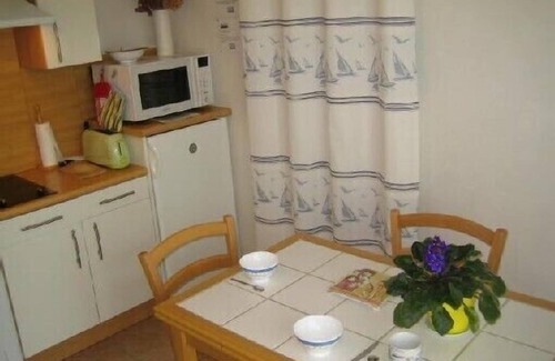 Saint-Hilaire-de-Riez Apartment | Coquet independent apartment between sea, forest and marsh.