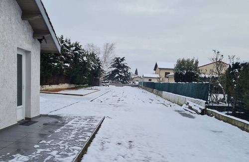 Saint-Alban-du-Rhone Apartment | Coquet Studio Climatisé et Privatif à Saint-alban-du-rhone