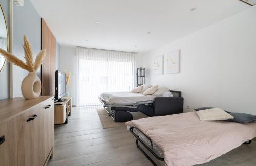 Port-de-Bouc Apartment | Coquet studio