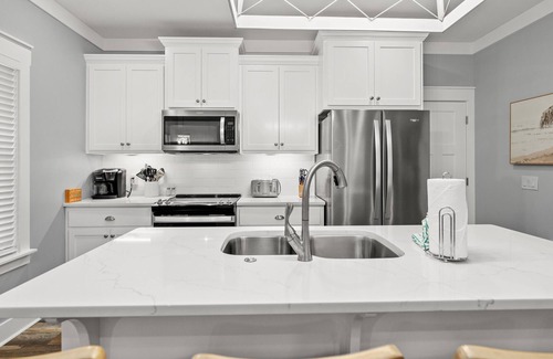 West Panama City Beach House | Coral Casita: West End PCB Cottage; Huge, Fenced Yard, Available Monthly