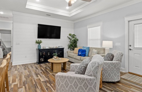West Panama City Beach House | Coral Casita: West End PCB Cottage; Huge, Fenced Yard, Available Monthly