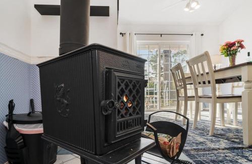 Manzanita House | Coral Cottage MCA#832