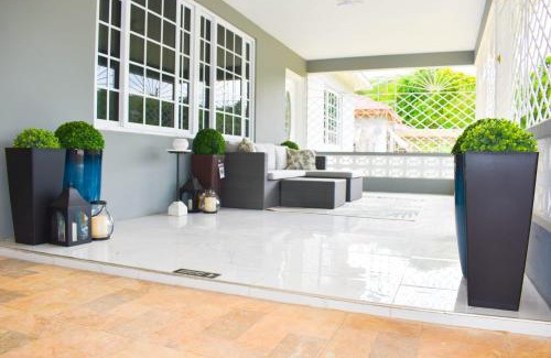 Falmouth House | Coral House - Private Pool