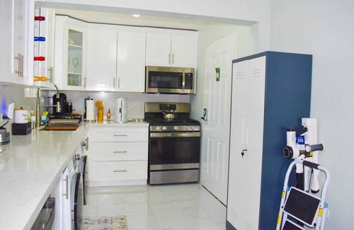 Silver Sands House | Coral House: Relax in Style - Island Comfort Awaits in Falmouth, Trelawny!