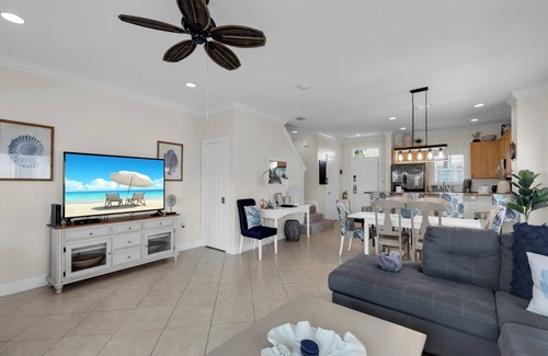 Coral Lagoon House | Coral Lagoon~Discounted Sept Rates ~please read description~ SLIP INCLUDED