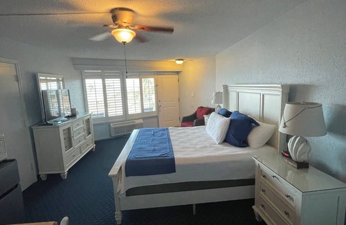 Ormond Beach Hotel | Coral Sands Inn