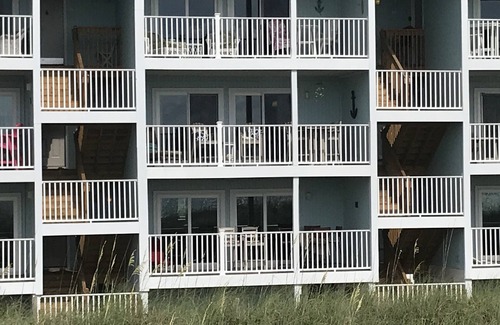 Carolina Beach Condo | Coral Surf B-1 - 2 Bedroom, 2 Full Bath Oceanfront First floor Center Unit