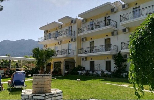 Perigiali Apartment | Coralli Beach studios- apartments
