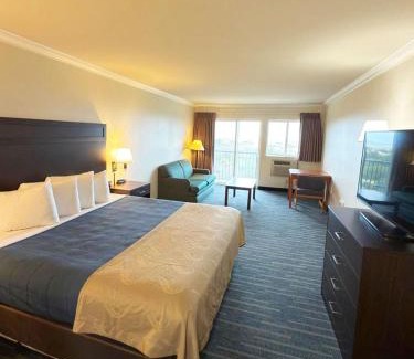 Ocean Shores Hotel | Coratel Inn Ocean Shores Extended Stay