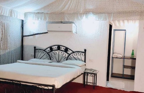 Marchula Hotel | Corbett Hunters (Previously known as Taarini Corbett)