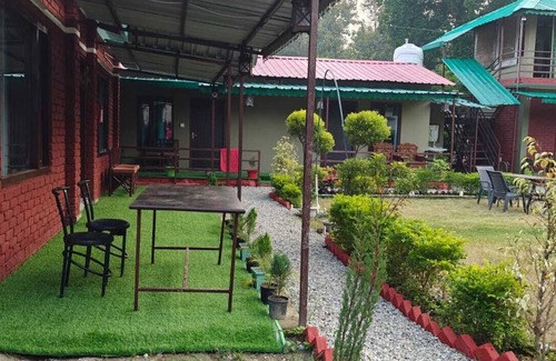 Kanda Range Cottage | Corbett Sunrise India Homestay By Eiyuu Hotels