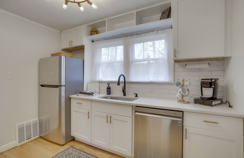 Wooded Estates House | ‘Corby Claddagh House’ ~ 1 Mi to Notre Dame!