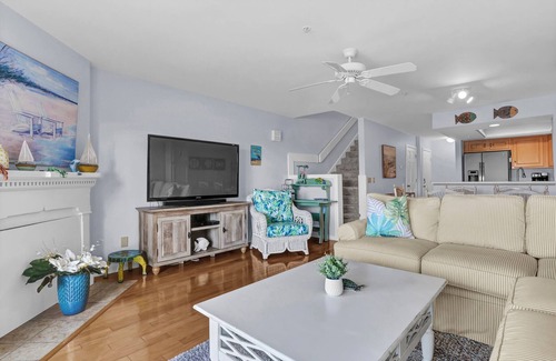 Shell Island Condo | Cordgrass Oasis | Pool, Waterfront Views, Tennis, Kayak Launch