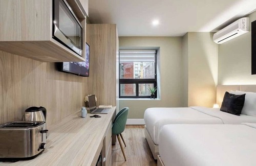 Gay Village House | Core Duo – Berri-UQAM Nest