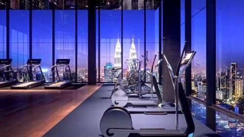 Imbi Apartment | Core Residence TRX by Avery at KLCC #Located in TRX #5 mins to Pavilion &Bukit Bintang #Rooftop Infinity Pool #Free Parking #中英文房东