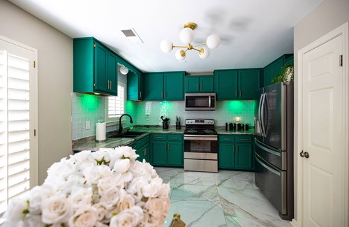 Southaven House | Cori's Pool House