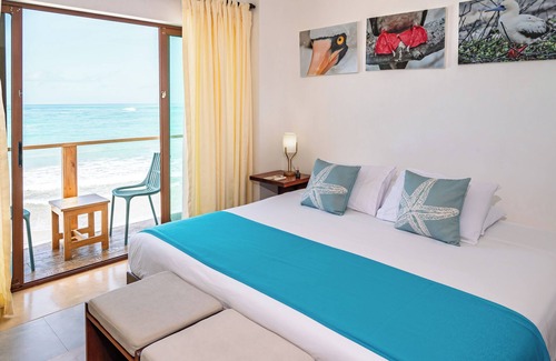 Puerto Villamil House | Cormorant Beach House