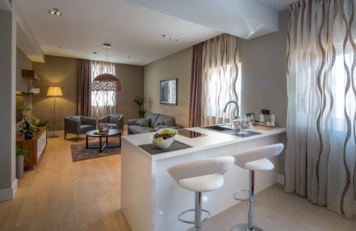 Old Town Hotel | Cornaro Hotel