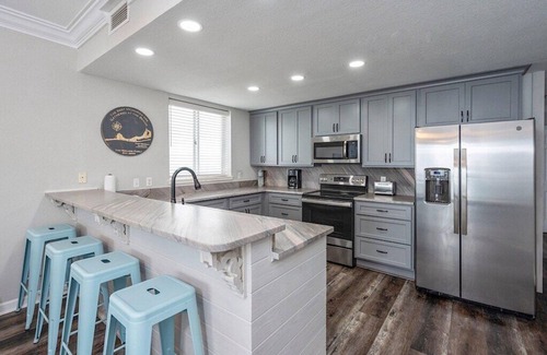 Fort Morgan Condo | Corner Beach Club Catalina 610 - Direct Gulf View - Right on the Beach! WIFI