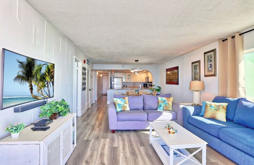 Indian Shores Condo | Corner Condo~ Heated Pool~ Sand Castle 2901