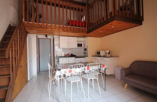 Portiragnes-Plage House | Corner house with 2 bedrooms, 5 persons, in a secured residence with pool, at only 400m from the.