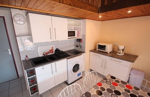 Portiragnes-Plage House | Corner house with 2 bedrooms, 5 persons, in a secured residence with pool, at only 400m from the.