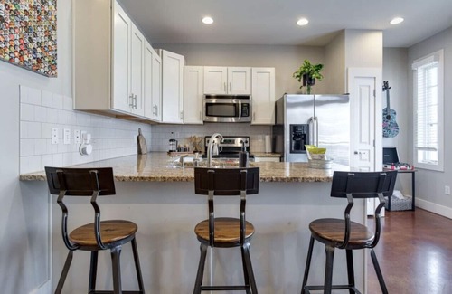 West End Condo | Corner KING - KING beds|Close to Vandy & Broadway
