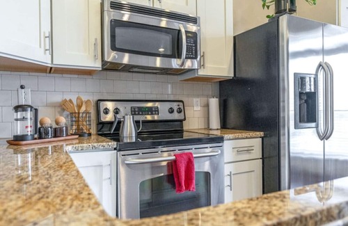 West End Condo | Corner KING - KING beds|Close to Vandy & Broadway