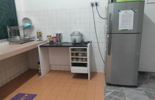 Semenyih House | CORNER LOT,LANDED Kajang Semenyih Bee Homestay
