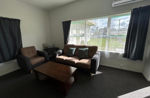 Mount Roskill Apartment | Corner Oasis Suites