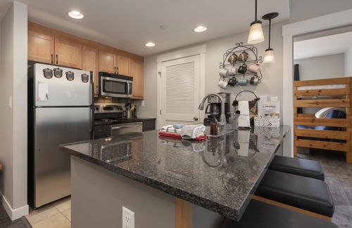Winter Park Condo | Corner Unit Retreat | Great Patio & Amenities Deck!