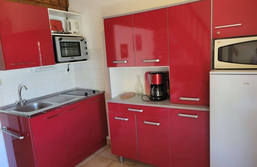 Portiragnes-Plage House | Corner villa for 4 people located in a secured residence with pool, at only 400m from the beach.