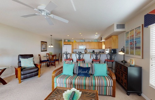 Indian Rocks Beach Condo | Corner waterfront condo with pool, Gulf views & easy beach access