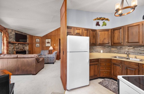 Canton Cabin | Cornerstone Cabin at Springdale