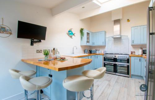 Weymouth House | Cornerstone Cottage - Harbourside Retreat