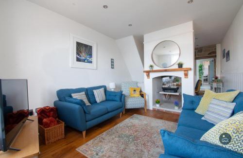 Weymouth House | Cornerstone Cottage - Harbourside Retreat