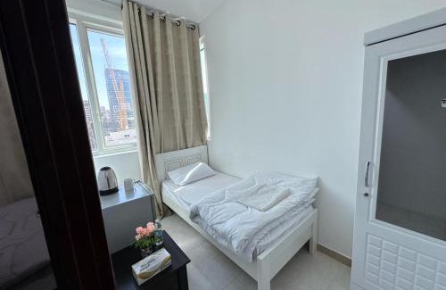 Al Danah Hostel | Corniche Street - Stunning Room