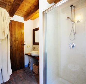 Montefelcino House | Cornio Delle Fronde