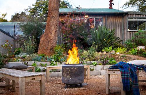 Daylesford House | Cornish Hill House - stunning views with pool