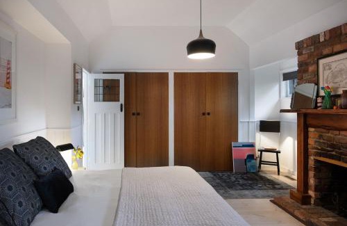 Daylesford House | Cornish Hill House - stunning views with pool