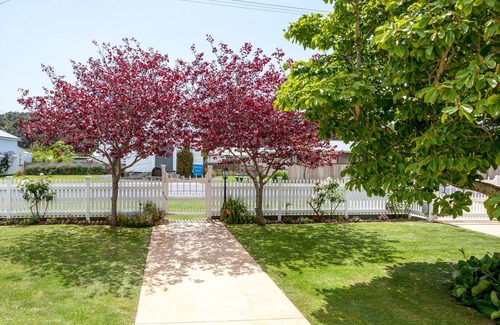 Coromandel House | Coromandels Three Chimney Villa - Walk to Town/Private Fenced Yard/Very Spacious