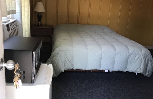 Lindsborg Hotel | Coronado West Motel