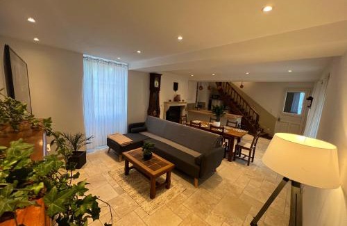 Nitry House | Corps de ferme bourguignon