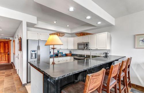 Warrior's Mark Apartment | Corral 201E by Great Western Lodging