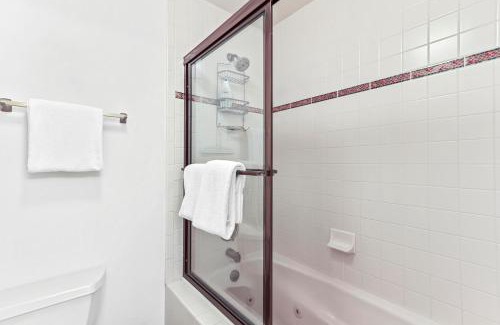 Warrior's Mark Apartment | Corral 201E by Great Western Lodging